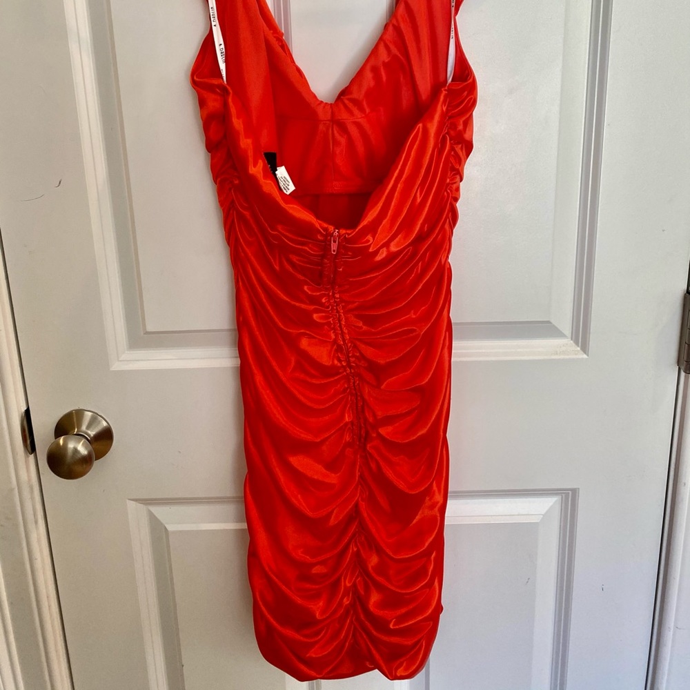 Dress - Picture 2 of 6